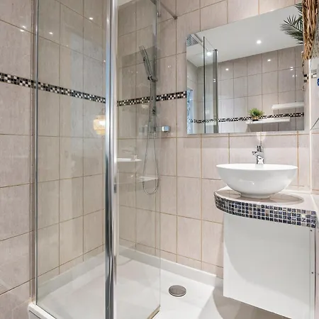 Renting - Fodere - Charm & Comfort 2p Heart Of - Ac & Wifi Apartment *