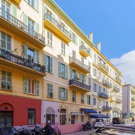 Renting - Fodere - Charm & Comfort 2p Heart Of - Ac & Wifi Apartment